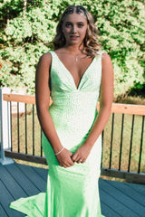 Light Green V-neck Sequins Mermaid Prom Dress