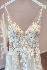 Wedding Dress Collection, Long A-Line Appliques Lace Spaghetti Straps Sweetheart Tulle Wedding Dresses
