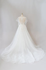 Wedding Dresses Sleeves, Long A-line Appliques Lace Tulle Wedding Dress with Sleeves