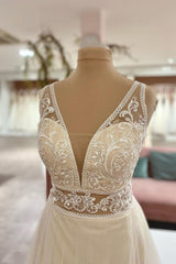 Wedding Dresses Sleeves, Long Sweetheart A-Line Tulle Appliques Lace Wedding Dress