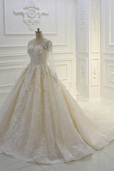 Wedding Dress Under 5004, Luxurious Ball Gown Long Sleevess Lace Applqiues Beadings Wedding Dress