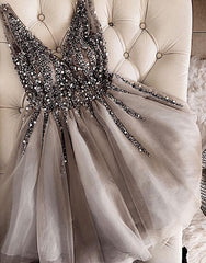 Prom Dresses 2026, Luxurious Sequins Beaded V-neck Tulle Homecoming Dresses Short Party Dress