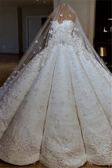 Wedsing Dresses Lace, Luxurious Strapless Lace Appliques Beading Sleeveless Ball Gown Wedding Dress