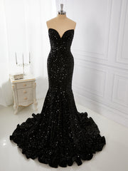 Formal Dress With Embroidered Flowers, Mermaid Velvet Sequins Sweetheart Sweep Train Dress