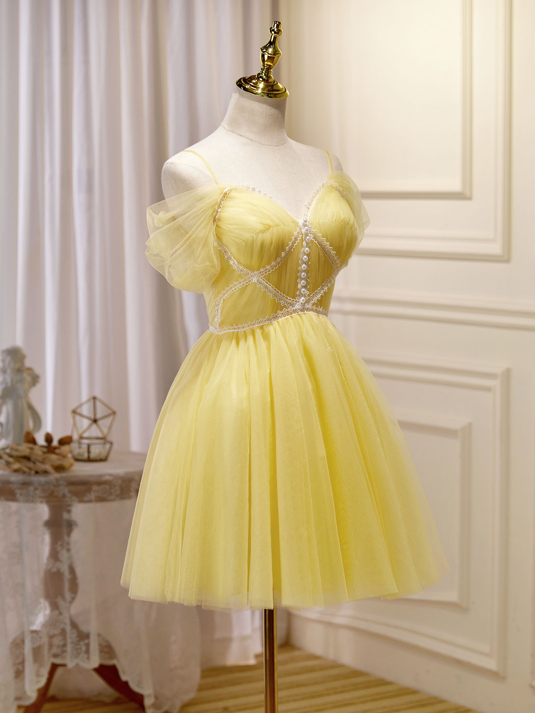 Prom Dresses Suits Ideas, Mini/Short Yellow Prom Dresses, Yellow Cute Homecoming Dress With Beading Lace