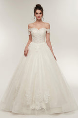 Wedding Dresses Aesthetic, Off-shoulder Sweetheart A-line Lace-up Floor Length Lace Appliques Wedding Dresses