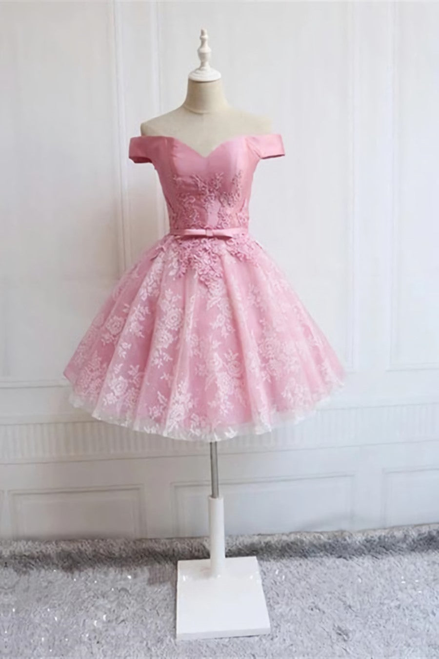 Party Dress Up Ideas Halloween Costumes, Off the Shoulder Short Pink Lace Prom Dresses, Short Pink Lace Graduation Homecoming Dresses