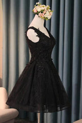 Homecomming Dresses Floral, A Line V Neck Little Black Homecoming Dresses With Lace Up