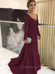 Formal Dresses Online, Sheath/Column V-neck Sweep Train Tulle Mother of the Bride Dresses With Appliques Lace