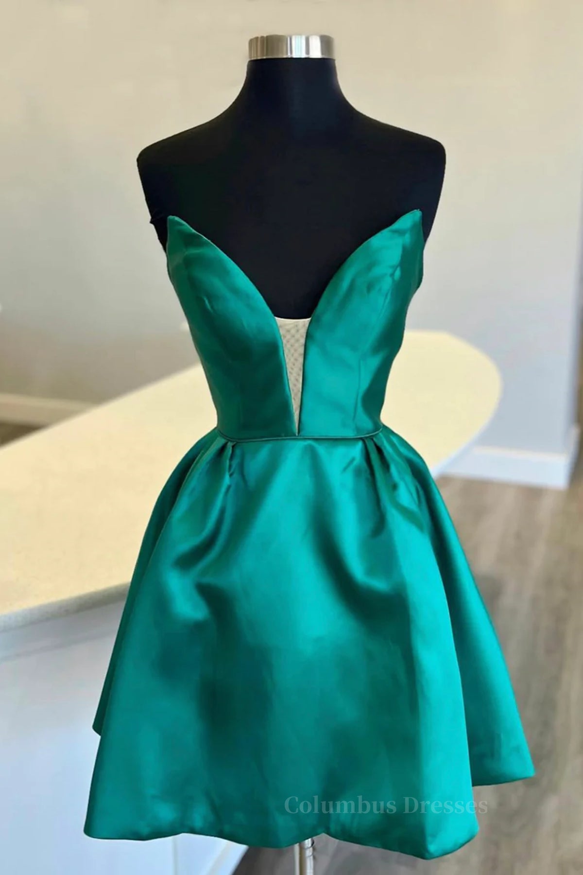 Prom Dress With Sleeves, Short V Neck Green Prom Dresses, V Neck Short Green Formal Homecoming Dresses