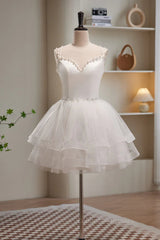 Wedding Guest Outfit, Short V Neck White Prom Dresses, Short V Neck White Formal Homecoming Dresses
