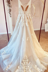 Wedding Dresses For Bridesmaids, Stunning Long A-Line V-neck Tulle Floral Lace Wedding Dress