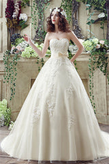 Wedding Dress And Shoe, Sweetheart Lace Appliques Light Champagne Wedding Dresses