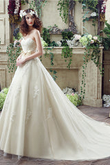 Wedding Dress And Shoes, Sweetheart Lace Appliques Light Champagne Wedding Dresses