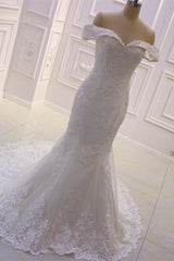 Wedding Dress Simple Elegant, Sweetheart Lace Appliques Off the Shoulder Detachable Train Wedding Dress