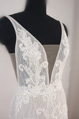 Wedding Dresses Lace, Trendy Ivory Sleeveless Lace Tulle High split A line Wedding Dress