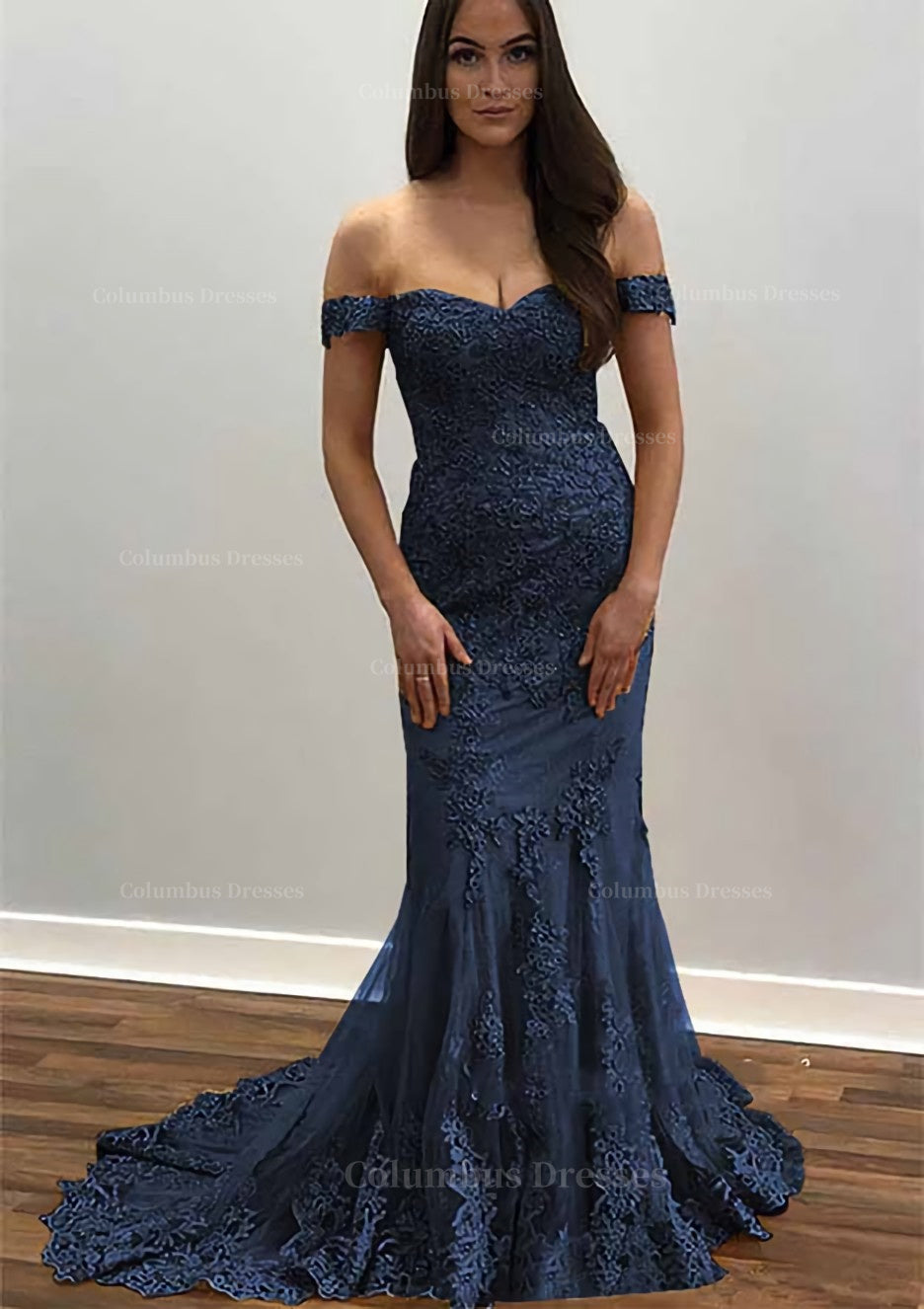 Bridesmaid Dresses Blue, Trumpet/Mermaid Off-the-Shoulder Court Train Tulle Prom Dress With Lace Appliqued