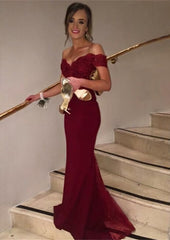 Prom Dresses Blushes, Trumpet/Mermaid Sleeveless Off-the-Shoulder Sweep Train Lace Prom Dress With Appliqued Beaded Sequins