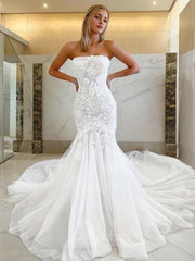 Wedding Dresses Prices, Trumpet/Mermaid Strapless Cathedral Train Tulle Wedding Dresses With Appliques Lace