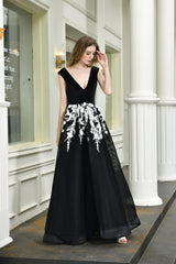 Bridesmaid Dresses Color Palette, V Neck A-Line Tulle Floor Length Black Prom Dresses with Appliques