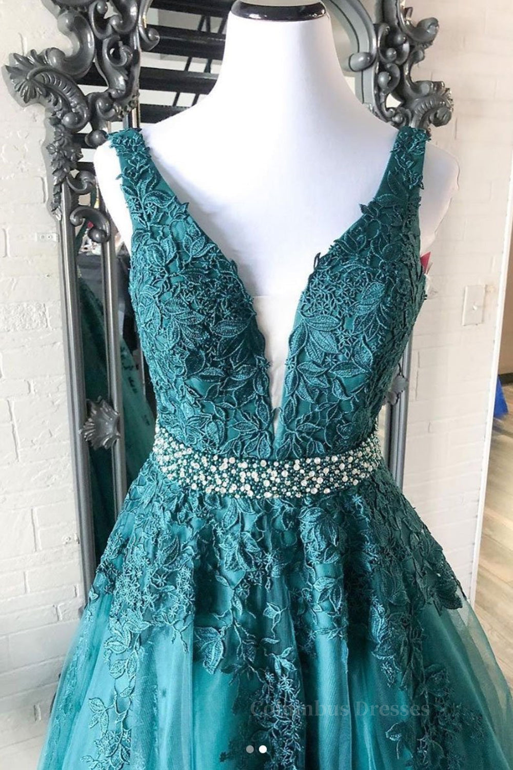 Bridesmaid Dresses Tulle, V Neck Green Lace Long Prom Dress with Beaded Belt, Long Green Lace Formal Evening Dress