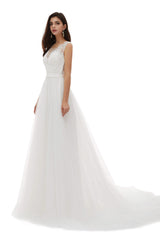 Wedding Dress For Bridesmaid, White Tulle Scoop Neck Lace Appliques Beading Wedding Dresses